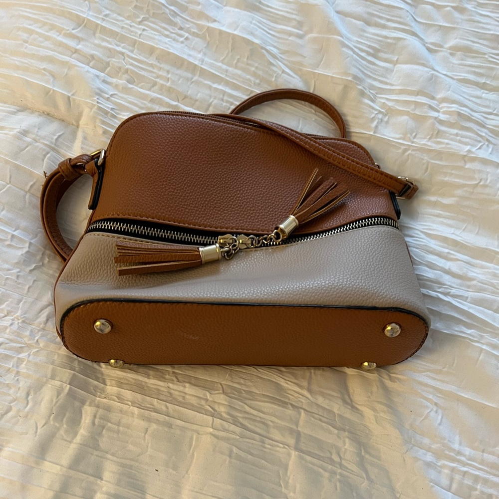 Crossbody bag
